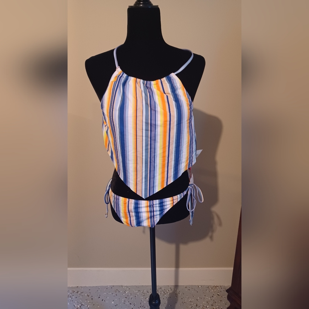 2 piece swim suit